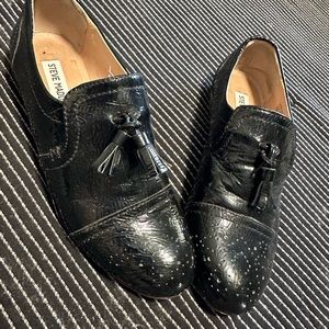 Black patent flats